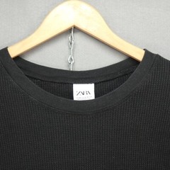 ZARA Mens T Shirt Waffle Knit Black Rounded Hem Hi Low Crew Neck Size M