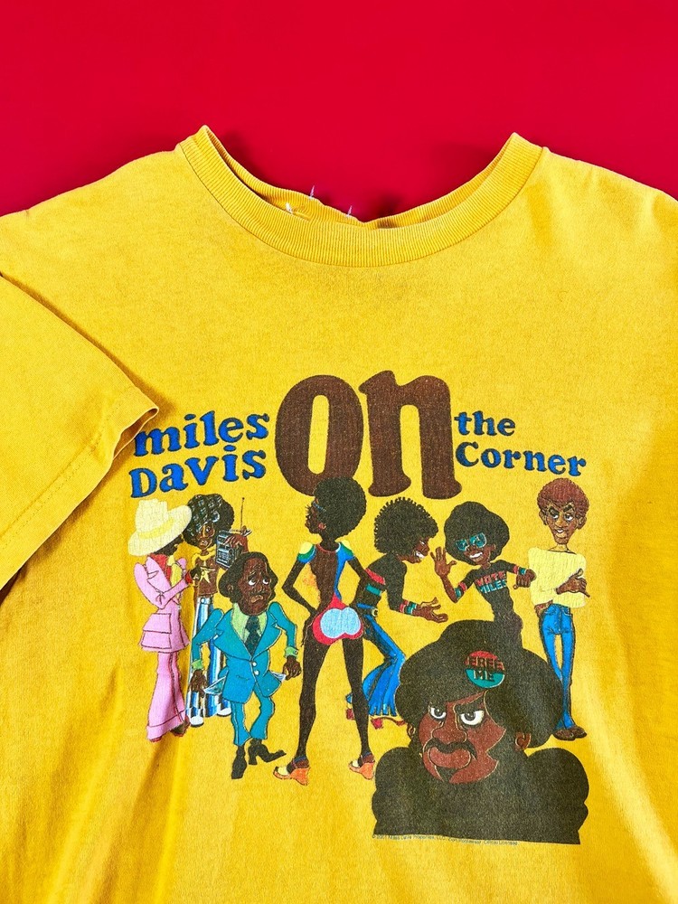 2001 Miles Davis On The Corner Yellow T-Shirt Full Size Funny Gift BL580