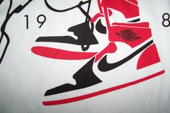 NEW Nike Air Jordan Retro 1 OG CHICAGO SIGNATURE 85 White Men’s T-Shirt S/Small