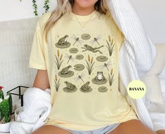 Frogs Lily Pad Comfort Tee Cottagecore Pond Nature Lover Cozy Soft
