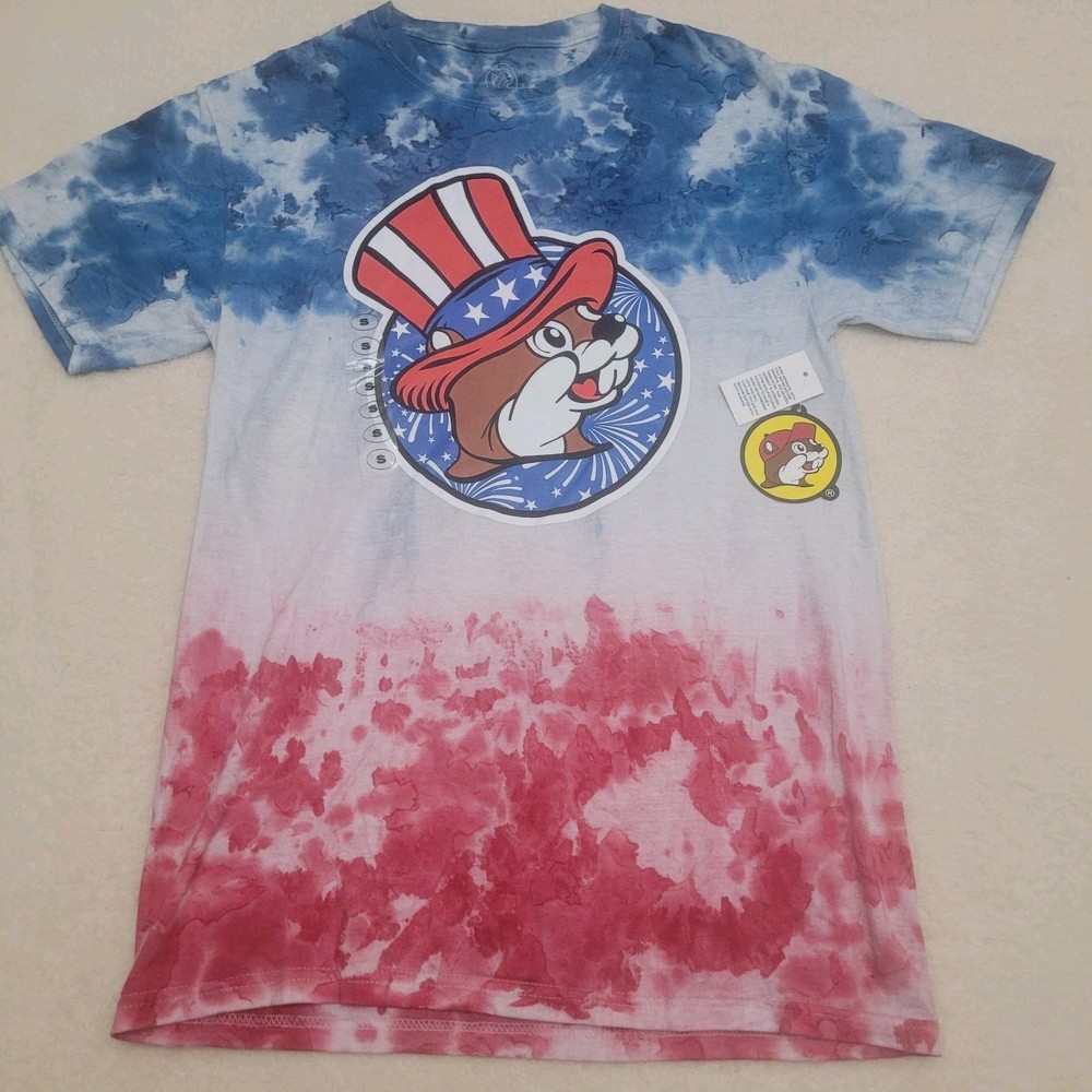 Buc-ee’s 4th Of July SZ. Sm. NWT Tye- Dye Beaver Uncle Sam Tag Date 2020