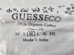 NWT Guess Men’s Eco Bandana Applique T-Shirt – Size M – Color White/Black
