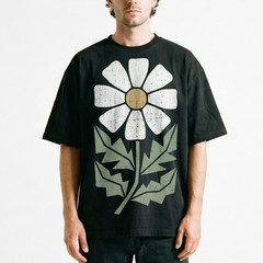 Retro Daisy Flower T-Shirt Boho Botanical Nature Floral Garden Style Tee