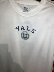Double Sided Preppy Yale University Shirt Men MEDIUM Short Sleeve Tee New Cond.