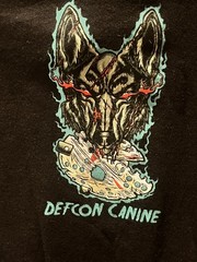 DEFCON CANINE BLACK LONG SLEEVE SHIRT MENS SIZE SMALL WOLF PRE OWNED