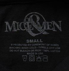 Of Mice & Men Men’s Obsolete Long Sleeve Graphic T-Shirt AP2 Black/Red Small
