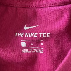 Nike Sportswear NSW World Tour T Shirt Mens Large Pink Tokyo NYC Paris Glow