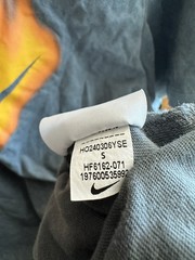 Nike Sportswear – Go Like Hell – Men’s T-Shirt Size S Small – HF6162-071
