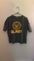 Vintage 80s US Navy Pacific Fleet Men’s Large Fits Cropped Black And YellowShirt