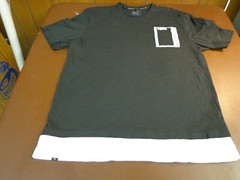 PUMA T-shirt Black & White Size Medium “Keeps you dry” U6
