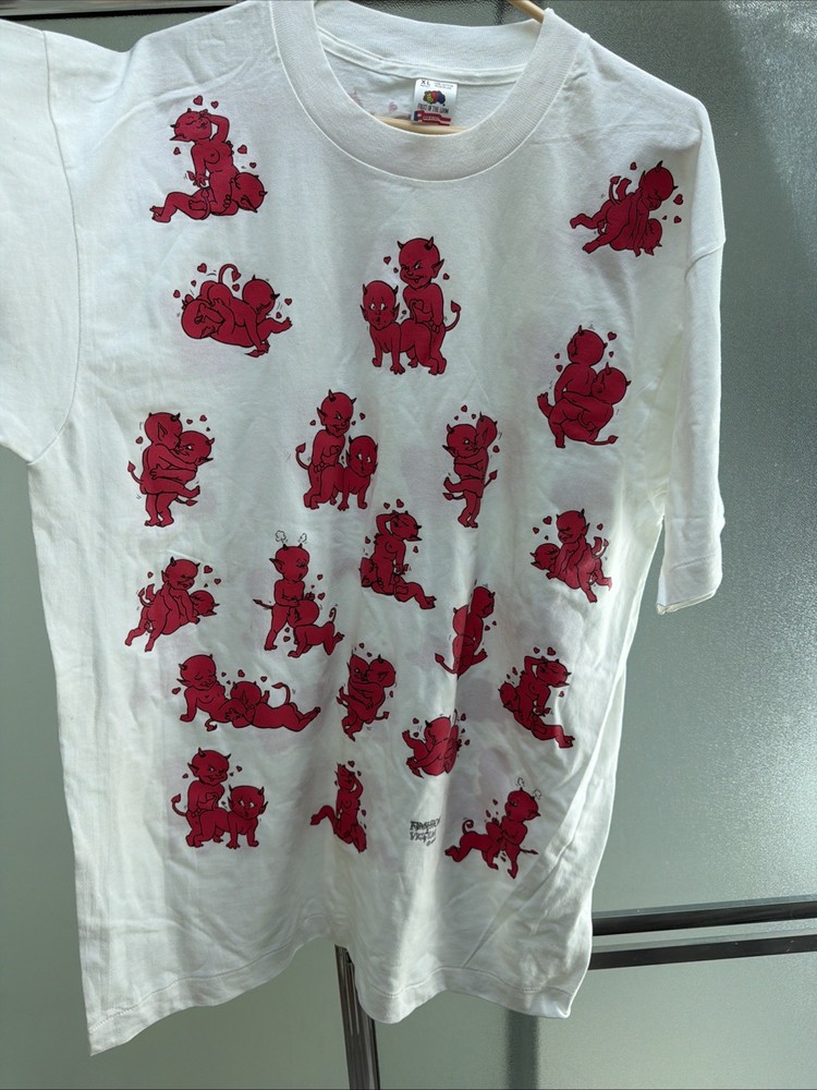 Vintage 1990s Devil Sex Funny Graphic Fashion Victim T Shirt Rare XL Extra Large