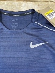 Nike Miler 1.0 T-Shirt Size Small Midnight Navy AJ7565-411 Dri-Fit Short Sleeve