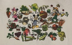 Vintage 90s Disney Mickey Inc Minnie Goofy Fall Harvest Vegetables T-Shirt Sz XL