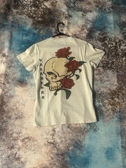 Valabasas Men’s White Skull Rose Tattoo Graphic Double-Sided Crew Neck Tee XS