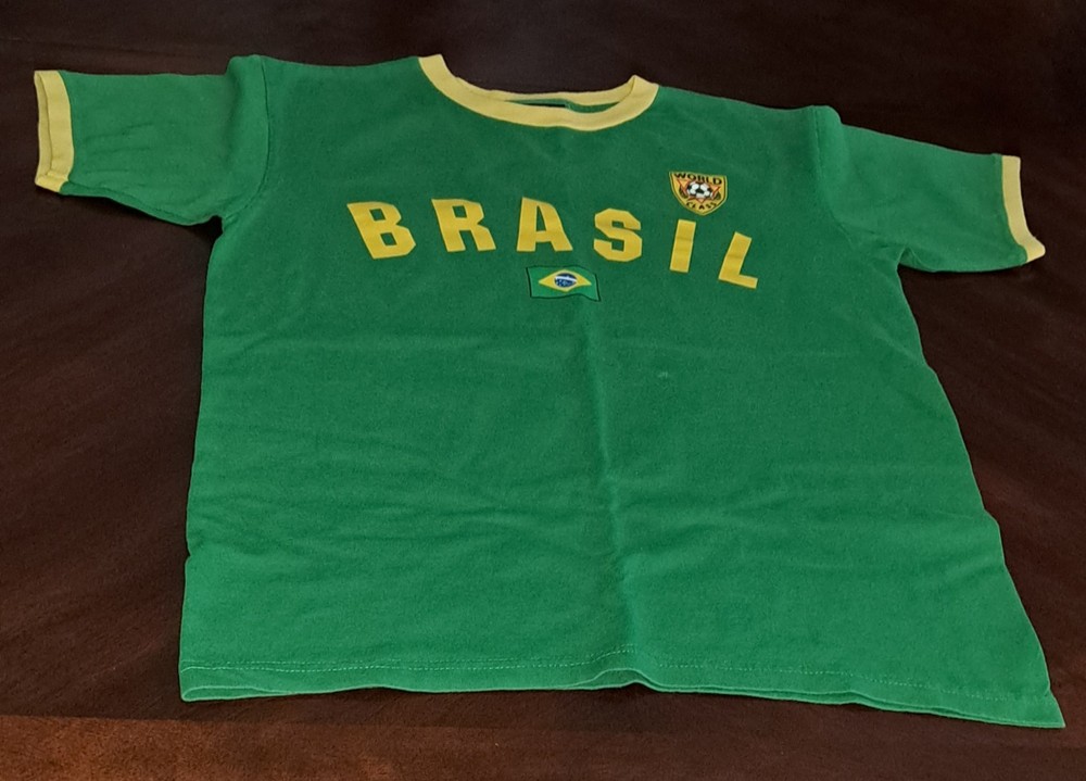 Brasil Men T-shirt By FITH Sun Heart & Soulļ, Slim Fit, Green & Yellow, Large