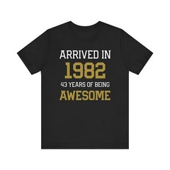 Funny 43rd Birthday Shirt – Made in 1982 – Vintage Graphic Tee – Unisex Fit