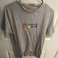 Denim & Flower Men Gray Rainbow “Be Yourself” Graphic Print Crew Neck Tee M
