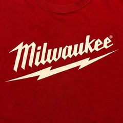Milwaukee 2-sided Graphic T-Shirt Sz L Red Crew S/S Grunge Gildan 100% Cotton