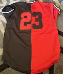 Maxi Milian Chicago Bulls Sports Mens Jersey Blk/Red Size L Short Sleeve