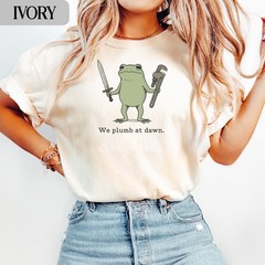 Funny Plumber Frog Vintage Retro Shirt Sweatshirt Sword Wrench Plumbing Gift