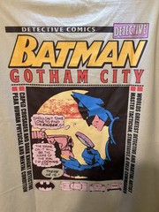 Batman Gothem City Dark Knight T-Shirt Size M DC Comics