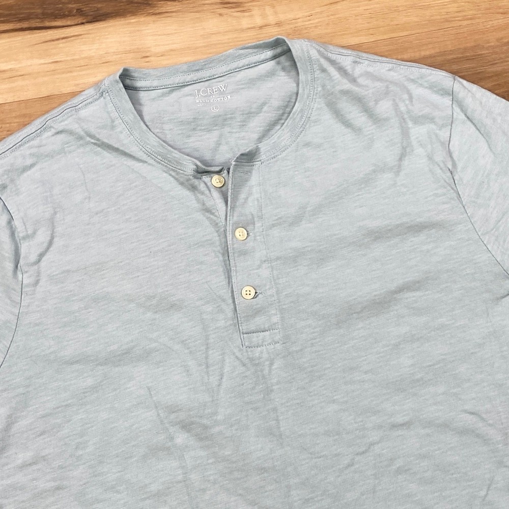 J.Crew Henley Mens Large Minimalist Slub Cotton Short Sleeve Light Blue Classic
