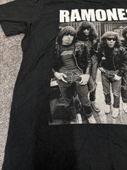 RAMONES, RAMONES 1-2-3-4 CLOTHING CO. Size M SHORT SLEEVE TEE SHIRT, EUC