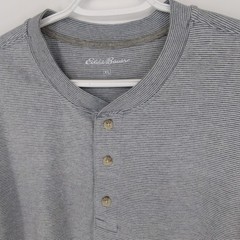 Eddie Bauer Men’s XL Gray Striped Button Henley Neck Short Sleeve T-Shirt