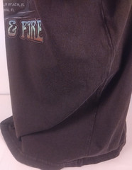 Lee Earth Wind And Fire Brown 2 Sided Graphic SS T Shirt Size M – New. (B3)