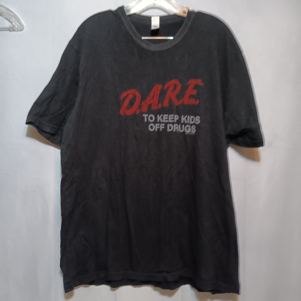 Vintage DARE to Keep Kids Off Drugs Black 90’s Tshirt Size XL USA D4