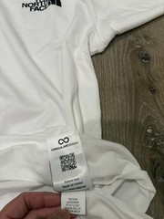 The North Face Long Sleeve Hit Graphic T-Shirt Mens Medium TNF White/Black NWT