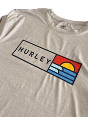 Hurley Long Sleeve Graphic Lightweight Cool Stretch Logo Tagless Men Medium NWOT