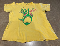 Vintage 1990s HOT TUNA AUSTRALIA Bright Yellow Surf Tee Shirt – Size L 42-44