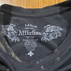 Affliction Book Of The Dead Men’s Large Black Studded Cross Skull Tee