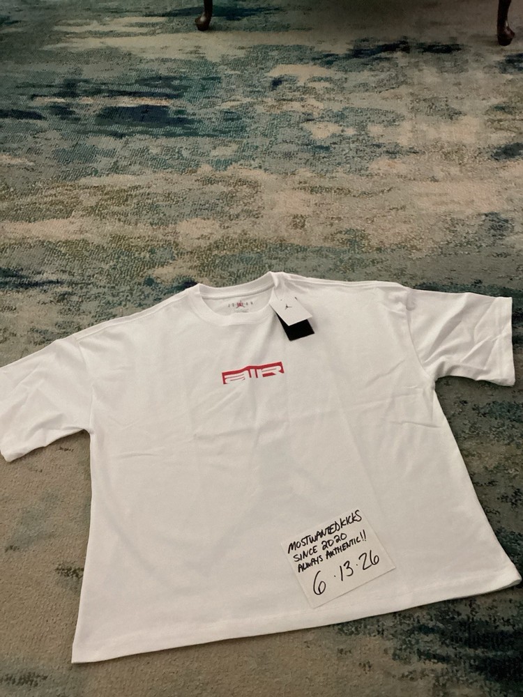 NWT Nike Air Jordan Jumpman “Air” White Graphic Loose Fit T-Shirt Men’s Sz L