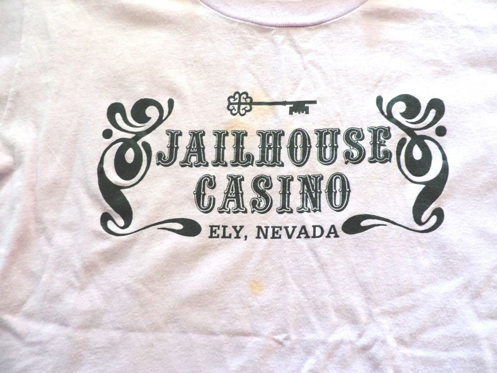 Vtg 80s Jailhouse Casino Ely Nevada Gambling Tourist 50/50 Purple T-Shirt M