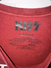 KISS Greatest Hits T-Shirt (LARGE 42/44) 60% Cotton 40% Polyester NEW WITH TAGS