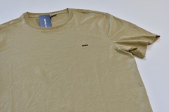 Michael Kors Men’s Tee Shirt Size M Sand Brown – Textured Fabric – Contrast Logo