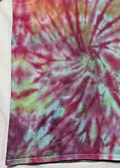 Handmade Tie Dye Radial Spiral Pattern Red Green Blue L Shirt 20″ W X 27″ L