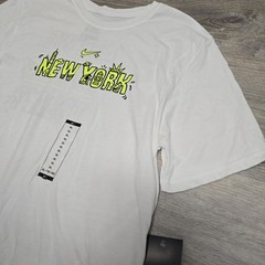 Nike Dri-FIT New York Running Today Graphic T Shirt Mens XL NWT White Athletic
