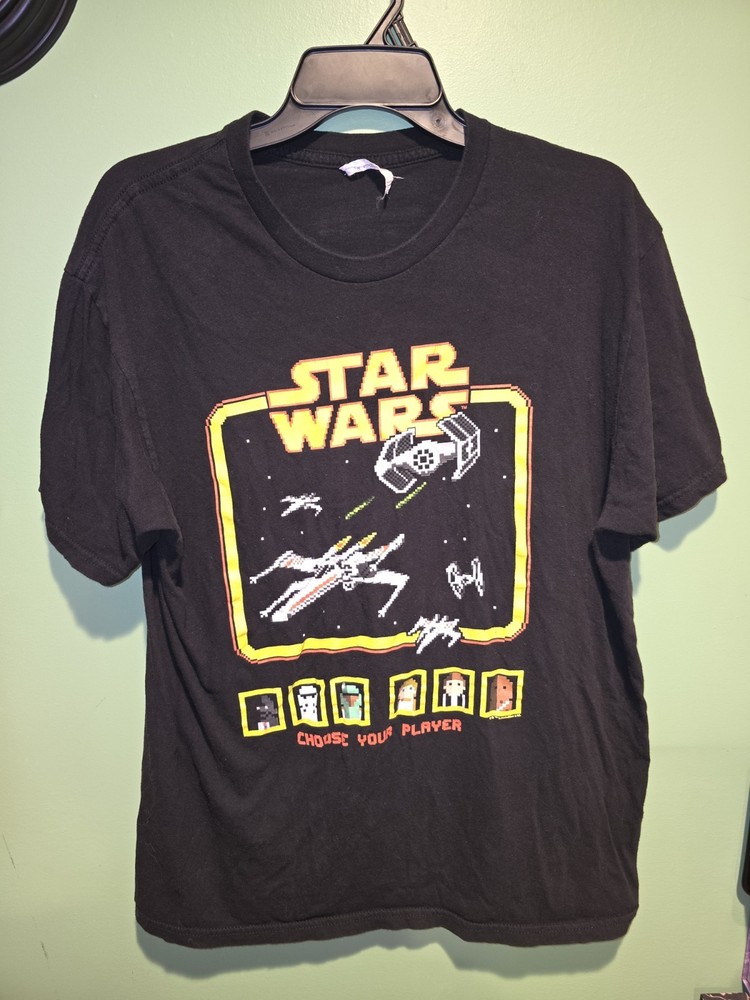 Star Wars T-Shirt Men’s Size Large Choose Your Player Tee