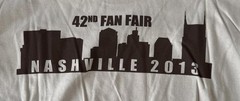 Gildan Men’s CMA Music Festival 2013 42nd Fan Fair Beige Shirt Size X-Large