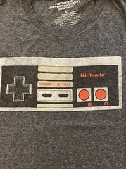 Camiseta Manga Corta Para Hombre Nintendo Franela Consola NES Gráfica Vintage