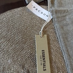 Fear of God Essentials T-Shirt Bundle (3 Pack) – Brand New w/ Tags