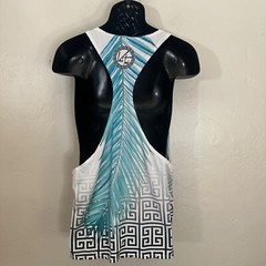 Voi Toi Tank Top Medium Gently worn 97% polyester / 3% spandex 21″ armpits