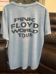 Pink Floyd World Tour 1988 Graphic T-Shirt 22.5 in Blue Rock & Pop Tee