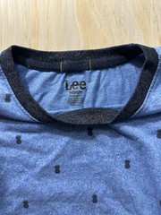 Lee Men’s Medium Shirt Blue Cotton Blend Pineapple Tropical Print Pocket Tee M