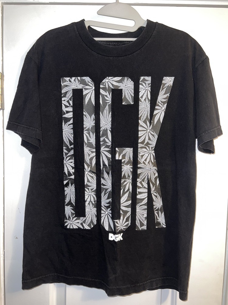 Men’s Medium DGK Cannabis Logo T-Shirt (normal fit) RARE Skateboarding Shirt