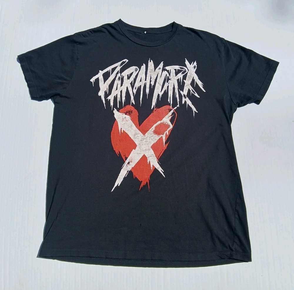 vintage paramore riot era concert tee heart defect band tour tee 2007