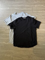 2 Buck Mason Size Large Short Sleeve Crew Neck T shirt Made In USA Black/Gray